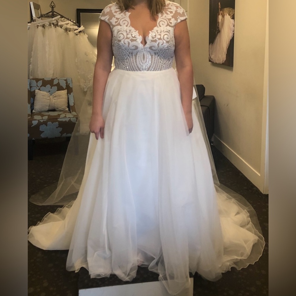 Blush by Hayley Paige DAKOTA wedding gown